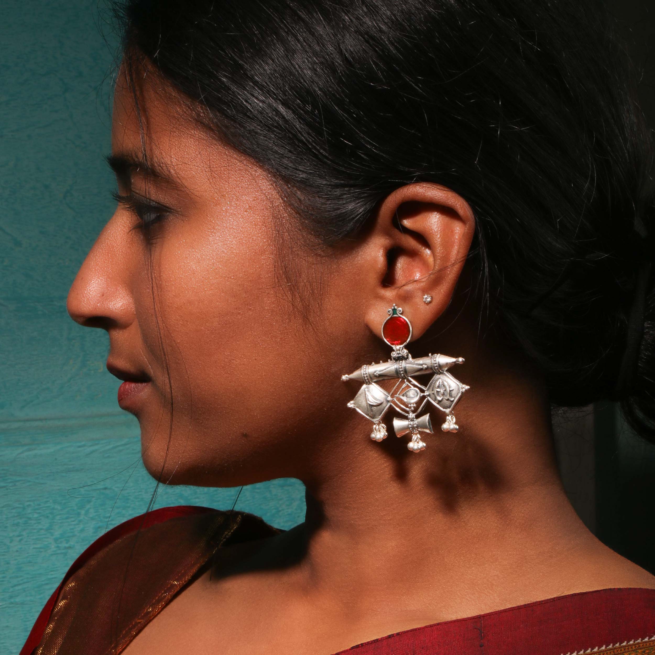 6 Best Ways to Wear Earrings Without Piercing for Those Who Hate Getti –  Blingvine